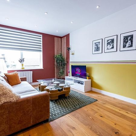 Burnham Beeches One-Bedroom Apartment By Belvilla สลาว ภายนอก รูปภาพ