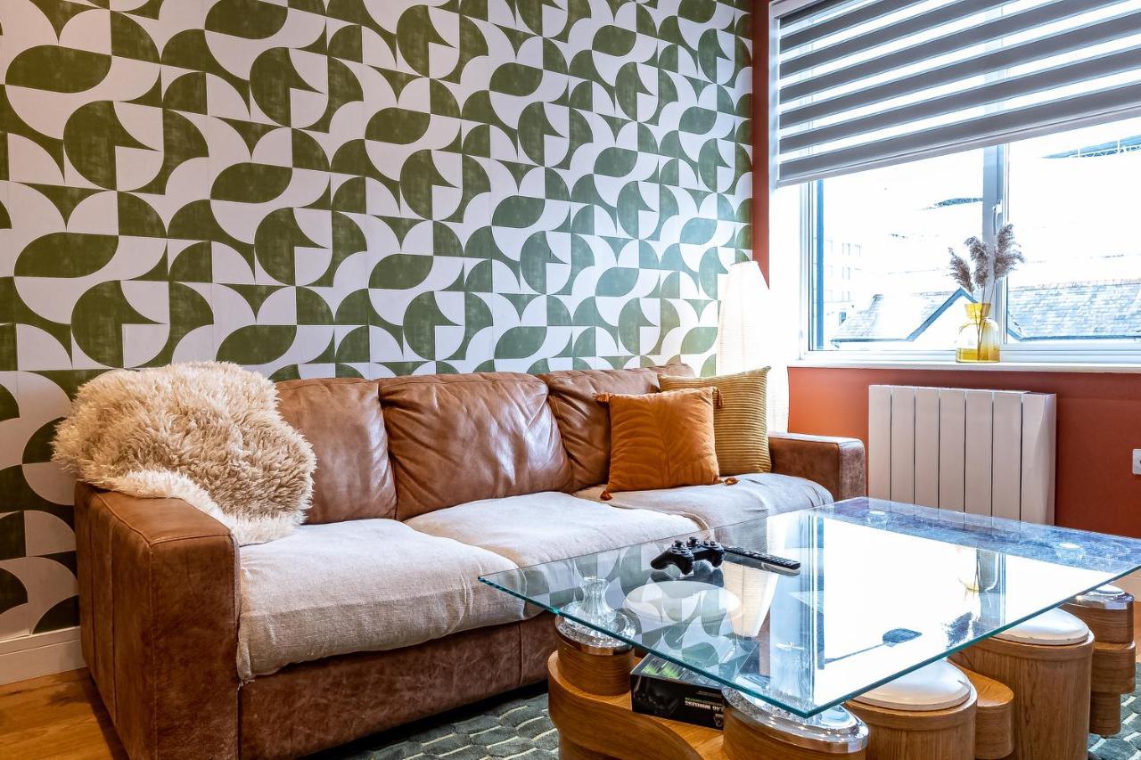 Burnham Beeches One-Bedroom Apartment By Belvilla สลาว ภายนอก รูปภาพ