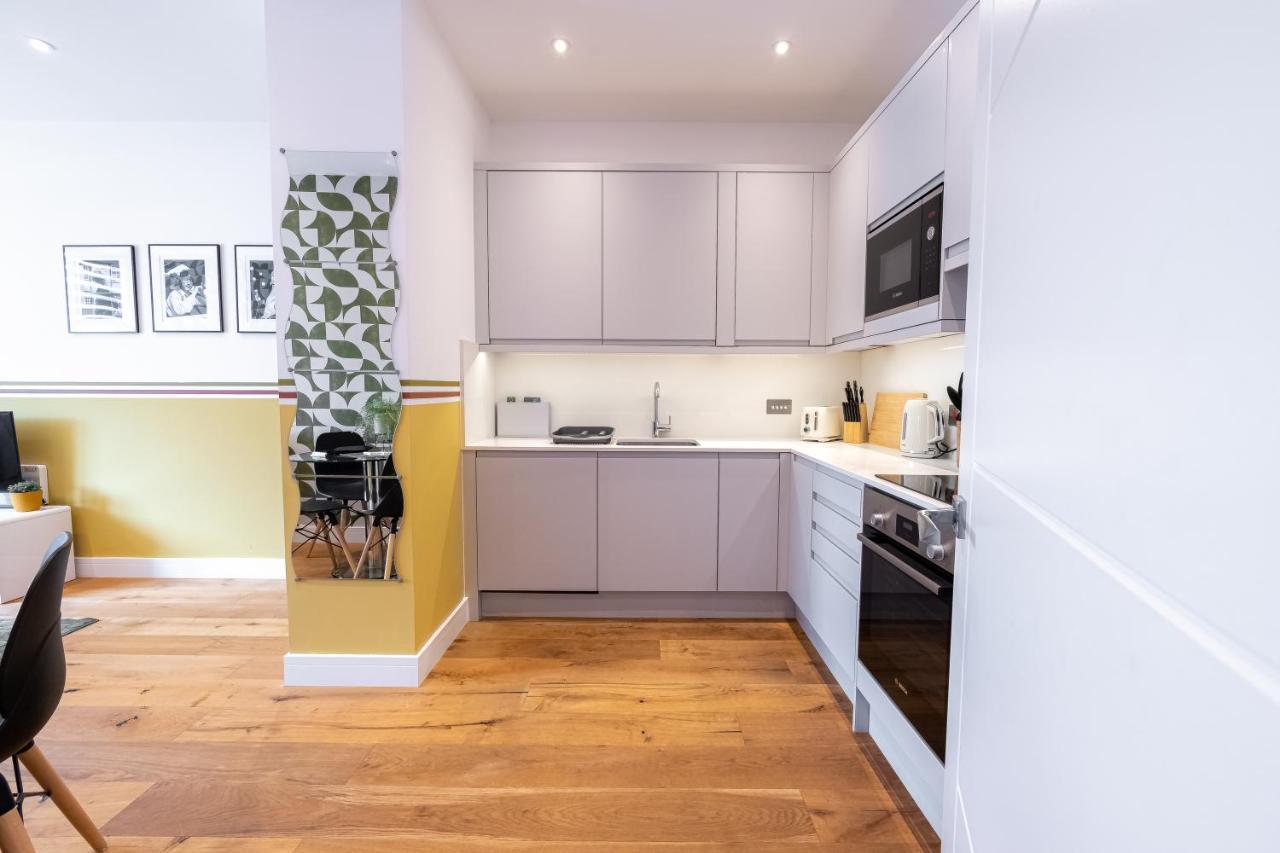 Burnham Beeches One-Bedroom Apartment By Belvilla สลาว ภายนอก รูปภาพ