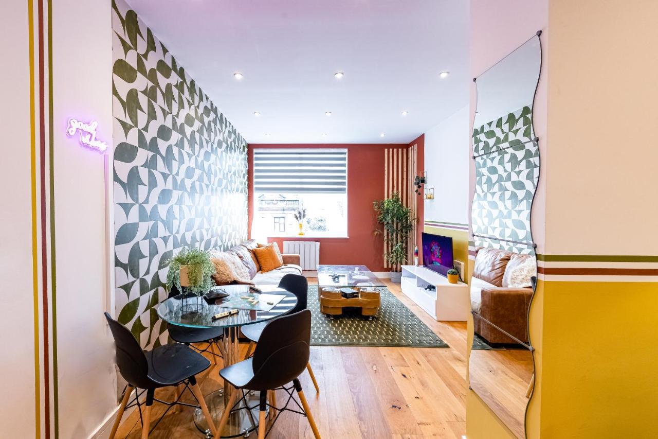 Burnham Beeches One-Bedroom Apartment By Belvilla สลาว ภายนอก รูปภาพ